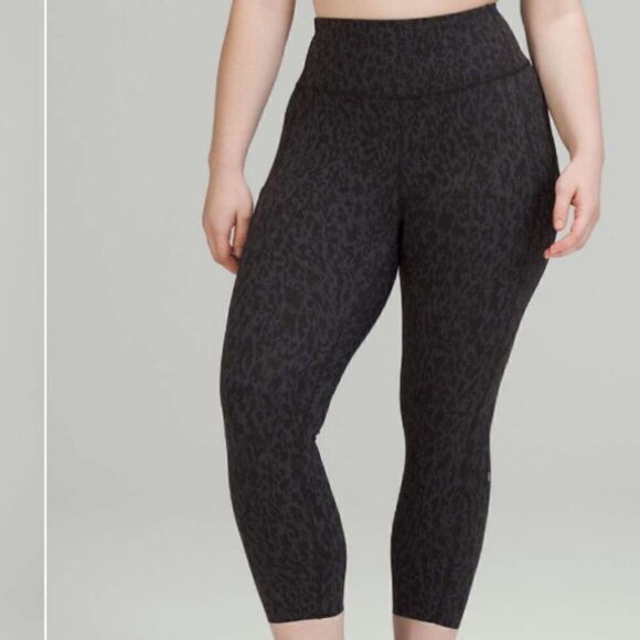 lululemon athletica Pants - Lululemon Fast and Free High-Rise Crop 23"
Leopard Camo Deep Coal Multi size 2
